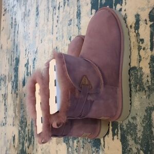 New, Women's Ugg Mini Bailey Flex